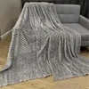 Decke Bett Sessel Dekoration Quadrat geprägt 160x200cm Produktbild-Vorschau 5