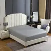 Prześcieradło satynowe 200x220 cm z gumką, szare, 100% Podgląd zdjęcia produktu 2