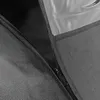 A close-up view of a zipper on a garment bag. Anteprima dell’immagine prodotto