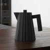 Rychlovarná konvice Alessi MDL06/1 B Plissè 100 cl, černá Náhled obrázku produktu 12