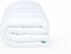 A white duvet folded and placed on a white background. Voir les images du produit