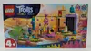 The image shows the LEGO Trolls World Tour Floßabenteuer in Einsamshausen V29 set packaging. Náhled obrázku produktu