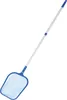 A pool skimmer net with a telescopic pole against a white background. Anteprima dell’immagine prodotto