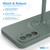A green phone case is shown with liquid silicone being poured onto it, demonstrating its texture and properties. Text overlays describe its features. Produktbild-Vorschau
