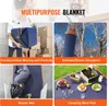 A collage of four images showing different uses of a blue multipurpose blanket. Anteprima dell’immagine prodotto