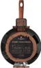 A frying pan with its packaging and marketing labels. Voir les images du produit