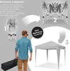 An illustration showing the steps to set up a pop-up gazebo, with a person carrying the folded gazebo in a bag. Produktbild-Vorschau