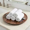 Plateau décoratif rond en bois de noyer naturel - 38 cm - Voir les images du produit 8