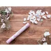 Tuba strzelająca z płatkami  białych róż, 40cm Podgląd zdjęcia produktu 2