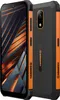 A rugged smartphone with orange accents is shown from the front and back. Voir les images du produit