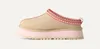 UGG Damen Slipper Tazz Love ’26 mit UGGbraid™ Besatz und Produktbild-Vorschau 2