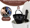 A close-up view of a coffee maker's filter basket being rinsed under a faucet, with marketing text overlaying the image. Anteprima dell’immagine prodotto