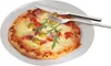 A single pizza on a white plate with a knife and fork resting on top. Anteprima dell’immagine prodotto