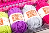 Kreatives Strickset & Webrahmen für Kinder - Mützen & Produktbild-Vorschau 3