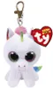 A white unicorn Beanie Boo keychain with a red Ty tag and a metal clip. Anteprima dell’immagine prodotto