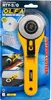 The image shows the packaging of an OLFA rotary cutter. Produktbild-Vorschau
