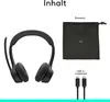 A product shot of a black headset, a black carrying pouch, and two USB-C cables against a white background. Produktbild-Vorschau
