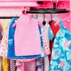 MATTEL Barbie ARMADIO + vestiti per bambola Barbie HKR92 Anteprima dell’immagine prodotto 6