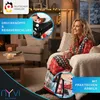 NYVI Ärmeldecke CozyBear - Kuscheldecke mit Ärmeln - TV Produktbild-Vorschau 2
