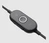 A close-up shot of an in-line remote control for a headset. Anteprima dell’immagine prodotto