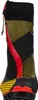 Schwarze Bergschuhe von La Sportiva mit gelben und roten Akzenten; geeignet für Herren. Anteprima dell’immagine prodotto