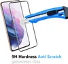 A screen protector is being tested for scratch resistance with a utility knife. Produktbild-Vorschau