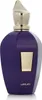 A studio shot of a purple perfume bottle with a gold emblem and cap. Anteprima dell’immagine prodotto