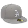 A grey baseball cap with the LA Dodgers logo. Podgląd zdjęcia produktu