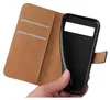 A hand holding a black phone case with a brown wallet attached. Produktbild-Vorschau