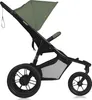 A side view of a green and black jogging stroller against a white background. Náhled obrázku produktu