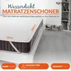 A mattress protector is shown on a bed, with dimensions and features highlighted. Produktbild-Vorschau