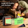 A woodworker uses a jigsaw while a digital level is prominently displayed in the foreground. Anteprima dell’immagine prodotto
