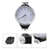 A tire durometer is shown against a white background, with close-up views of its components. Voir les images du produit