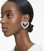 Swarovski Una Ohrclips Herz, Groß, Weiß, Rhodiniert 5626172 Produktbild-Vorschau 3