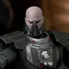 A close-up of a Star Wars action figure. Voir les images du produit