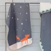 FUSSENEGGER Babydecke KiDs "Fuchs" unter Sternen grau/rosa Podgląd zdjęcia produktu 4