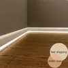 LED Bodenbeleuchtung Sockelleiste für Flur, Büro, Eingangsbereich und Korridor, flexible und dekorat Anteprima dell’immagine prodotto