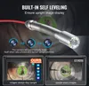 A marketing image showing a pipe inspection camera with a self-leveling feature, comparing its upright image display to upside-down images from other products. Anteprima dell’immagine prodotto