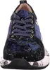 A close-up front view of a women's sneaker. Produktbild-Vorschau