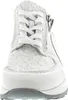 A close-up front view of a white sneaker. Produktbild-Vorschau