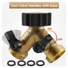 A brass Y-splitter for garden hoses. Produktbild-Vorschau