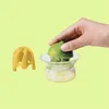Chef'n - Manuelle 2-in-1-Zitruspresse, Saftmessbecher für Produktbild-Vorschau 3