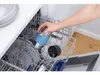 A hand places a blue insulated mug into a dishwasher rack. Anteprima dell’immagine prodotto