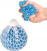 Presser la boule avec des perles d'eau, des confettis et du Voir les images du produit 4