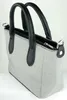 Handtasche "Katrina" mit Metallapplikation | Hellgrau Produktbild-Vorschau 7