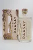 A bottle of Raasay Hebridean Gin and its accompanying box are displayed against a white background. Produktbild-Vorschau