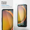 A split image showing a close-up of a phone screen protector and a phone with a screen protector applied. Anteprima dell’immagine prodotto