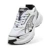 A studio shot of a single Puma sneaker against a white background. Voir les images du produit