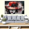 Wandbild Leinwandbild Lifestyle Frau mit rotem Hut Produktbild-Vorschau 2
