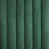 A close-up view of a green velvet fabric with vertical channel tufting. Anteprima dell’immagine prodotto